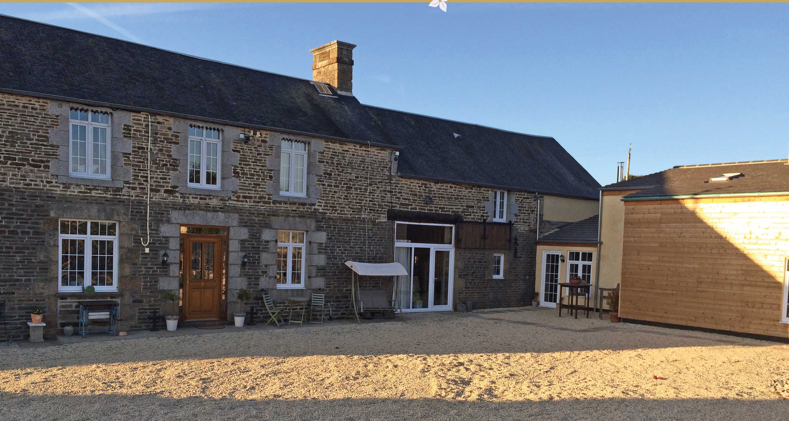 2 and 3 bedroom holiday cottages in Normandy France